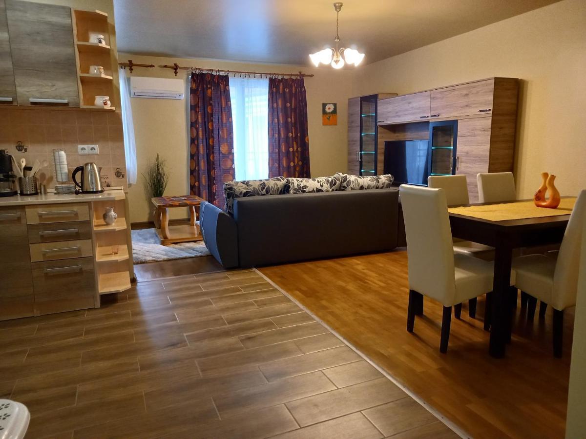 Thermal Apartman Hajdúszoboszló Eksteriør bilde